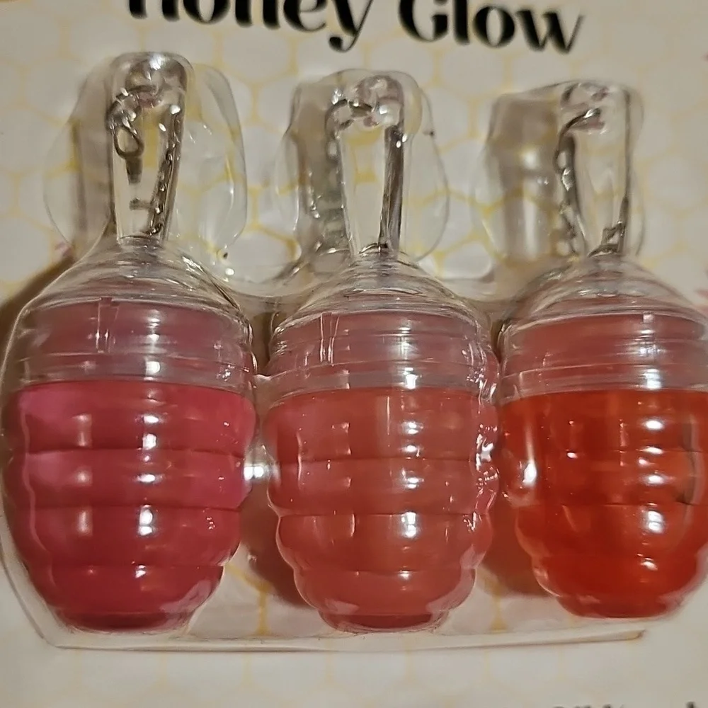 Beauty Treats Honey Glow 3pc Honey Jar Shaped Lip Oil Keychain